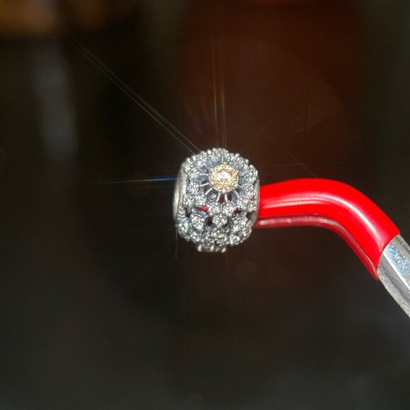 2 Pandora Inner Radiance Charms - Picture 5 of 7